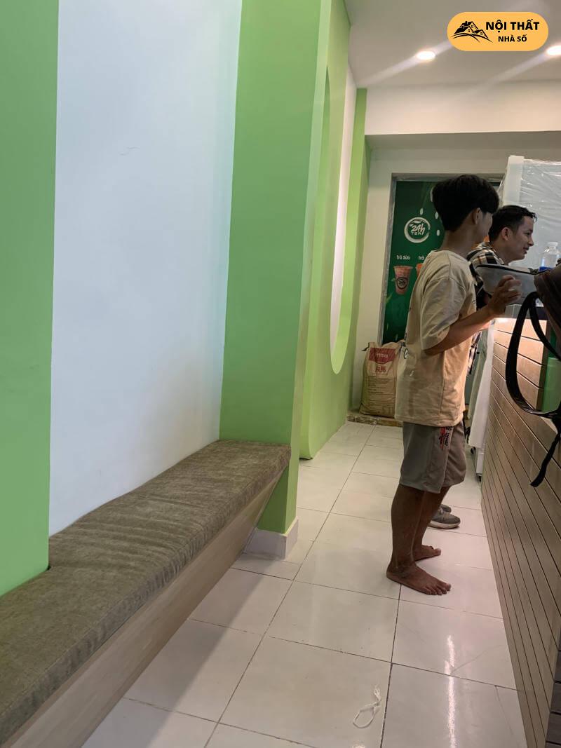 Hàng chờ quán cafe và trà sữa 24h