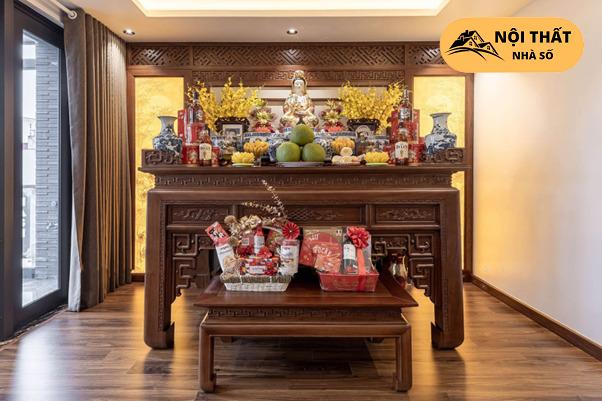 Bàn thờ tuyệt đối không được đặt dưới xà nhà, gầm cầu thang hoặc đối diện nhà vệ sinh