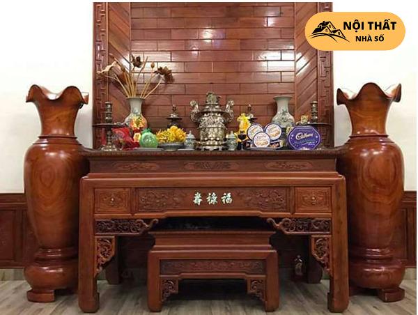 Mẫu bàn thờ chung cư làm từ gỗ Mít bền bỉ