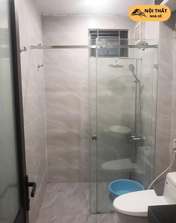 Cửa trượt được sử dụng rộng rãi trong thiết kế phòng tắm ngày ngay