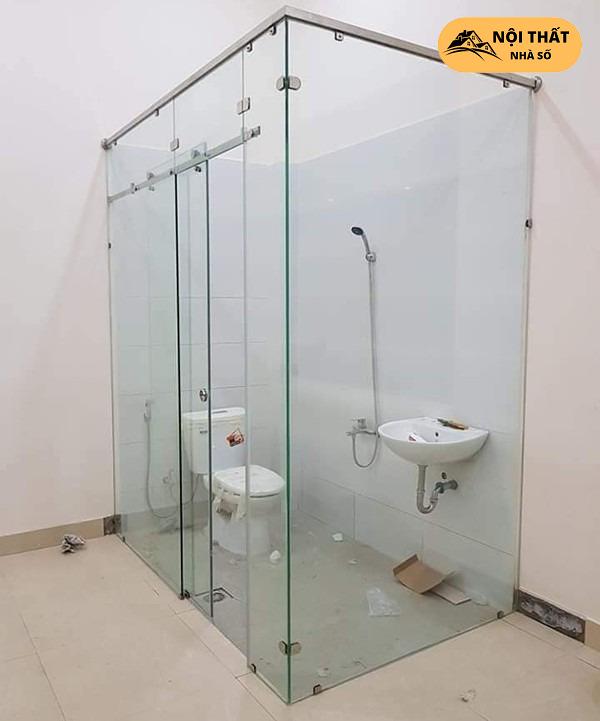 Mẫu kính vách ngăn vuông góc phòng vệ sinh